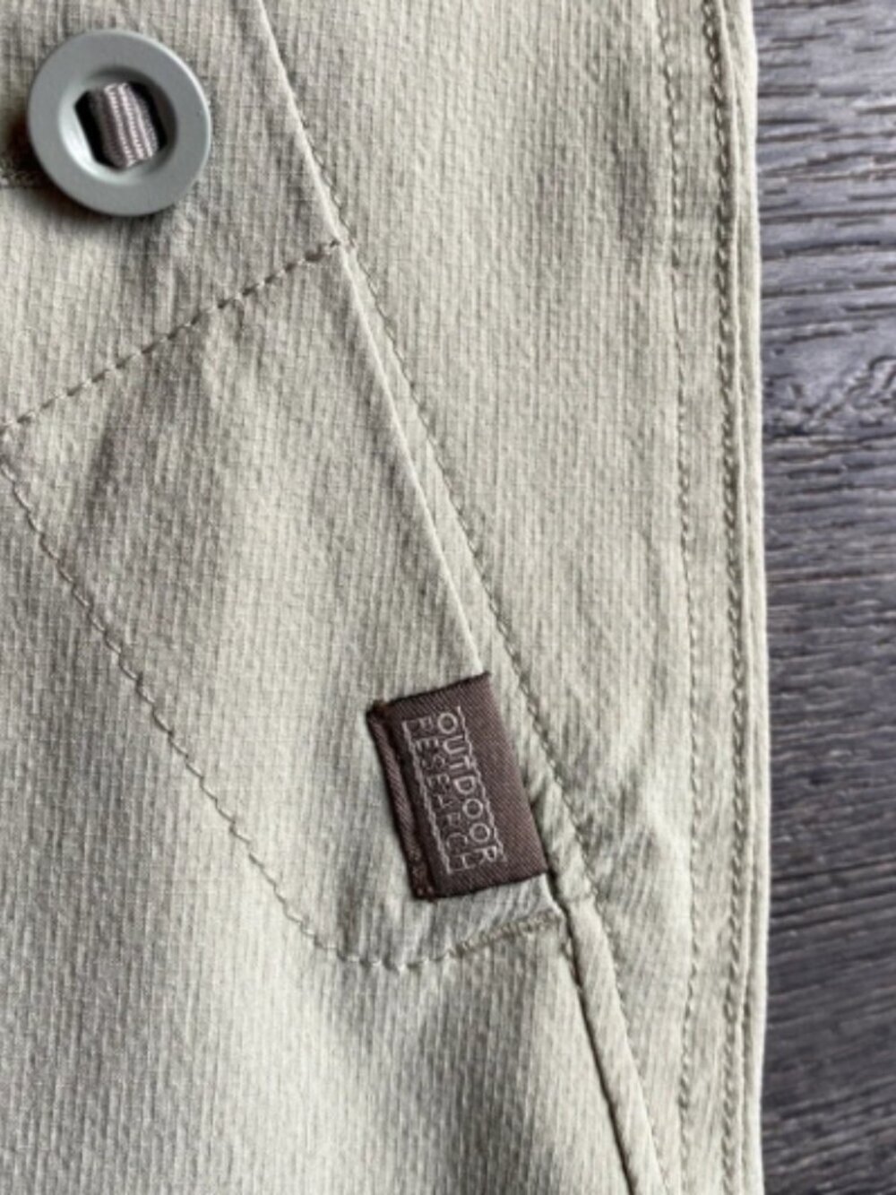 Outdoor Research khaki convertible zip-off skirt - Size 4 - Picture 3 of 3
